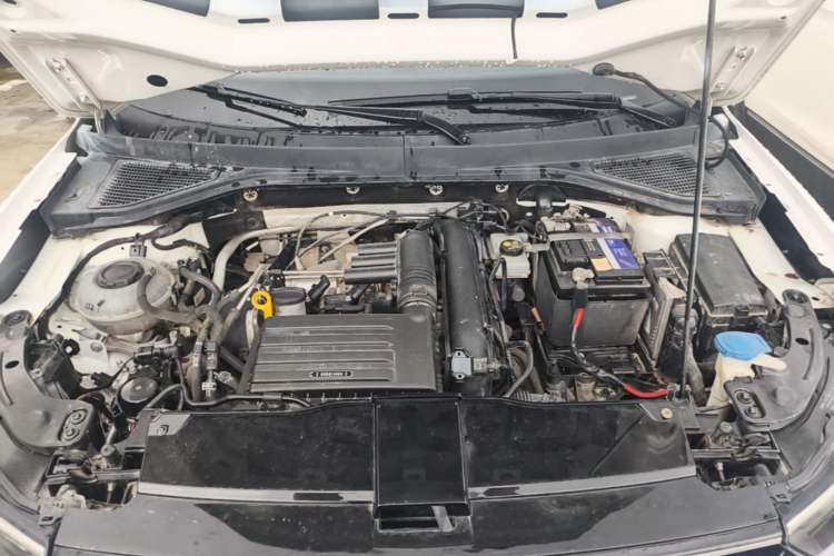 Used Volkswagen T-ROC  Engine Bay
