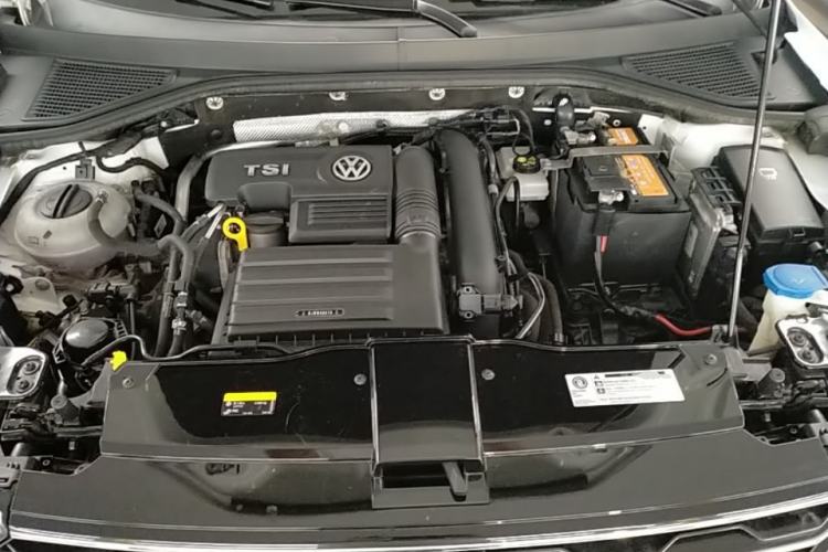 Used Volkswagen T-ROC 2020 230TSI DSG Two-Wheel Drive Advanced Version Engine Bay