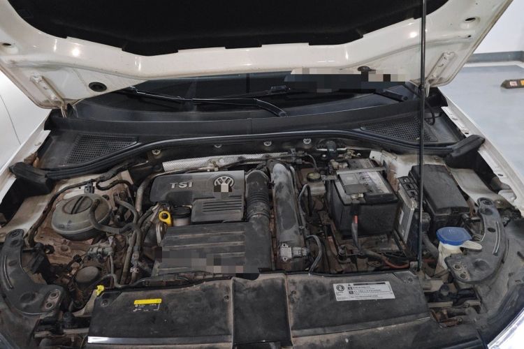 Used Volkswagen T-ROC 2020 230TSI DSG Two-Wheel Drive Advanced Version Engine Bay