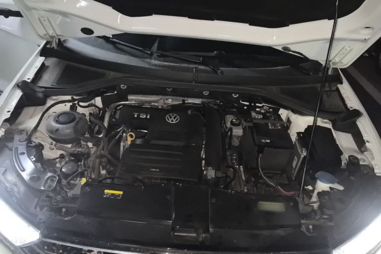 Used Volkswagen T-ROC 2020 280TSI DSG Two-Wheel Drive Comfort Version Engine Bay