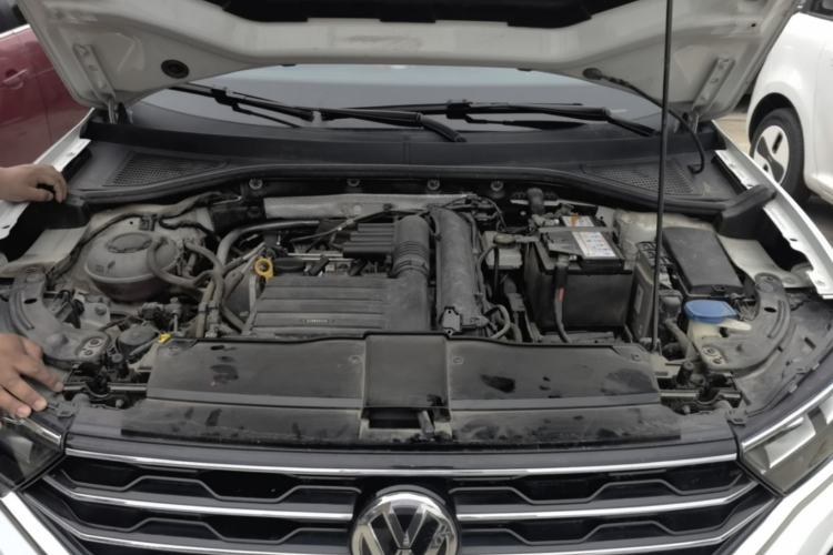 Used Volkswagen T-ROC 2020 280TSI DSG Two-Wheel Drive Comfort Version Engine Bay
