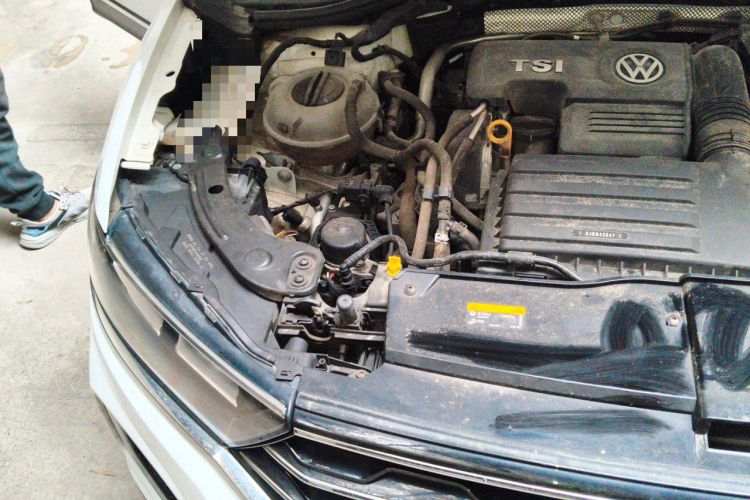 Used Volkswagen T-ROC 2020 230TSI DSG Two-Wheel Drive Advanced Version Engine Bay Right