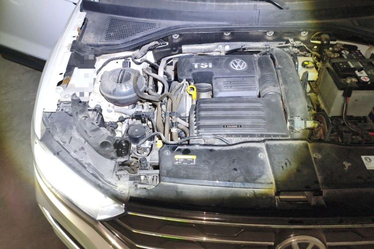 Used Volkswagen T-ROC 2020 280TSI DSG Two-Wheel Drive Comfort Version Engine Bay Right