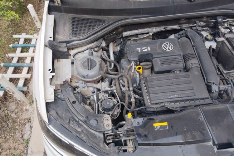 Used Volkswagen T-ROC 2020 230TSI DSG Two-Wheel Drive Advanced Version Engine Bay Right