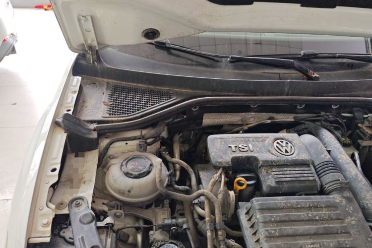 Used Volkswagen T-ROC 2020 230TSI DSG Two-Wheel Drive Advanced Version Engine Bay Right