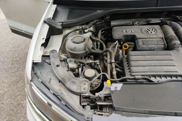 Used Volkswagen T-ROC 2020 280TSI DSG Two-Wheel Drive Comfort Version Engine Bay Right