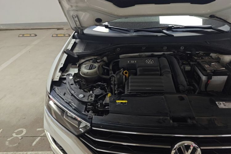 Used Volkswagen T-ROC 2020 280TSI DSG Two-Wheel Drive Advanced Version Engine Bay Right