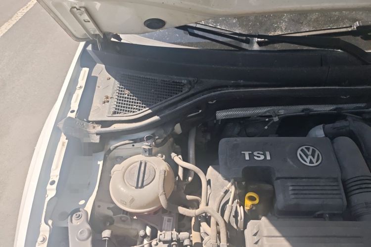 Used Volkswagen T-ROC 2020 230TSI DSG Two-Wheel Drive Advanced Version Engine Bay Right