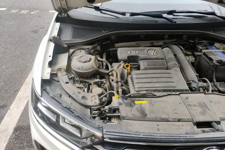Used Volkswagen T-ROC 2020 280TSI DSG Two-Wheel Drive Comfort Version Engine Bay Right