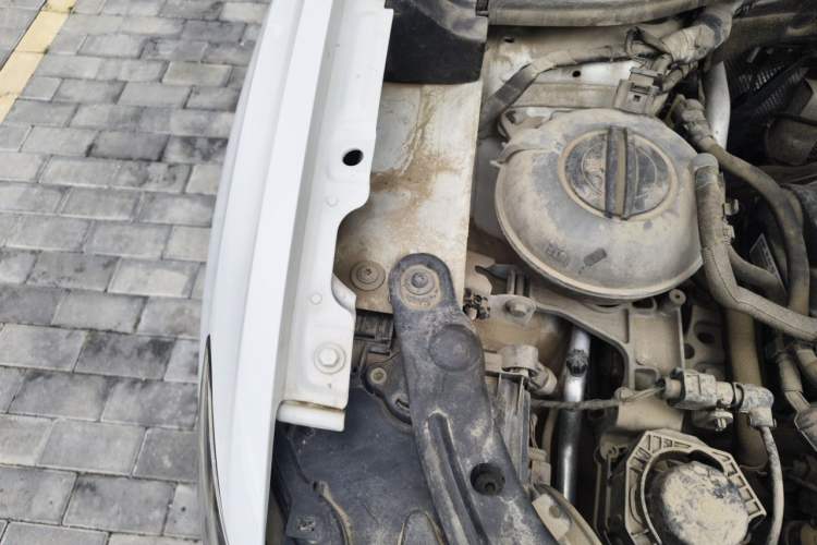 Used Volkswagen T-ROC 2020 230TSI DSG Two-Wheel Drive Advanced Version Engine Bay Right