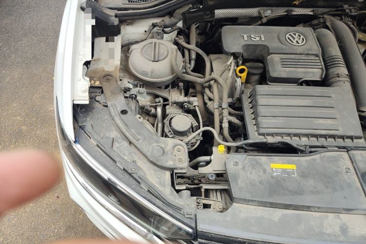 Used Volkswagen T-ROC 2020 280TSI DSG Two-Wheel Drive Comfort Version Engine Bay Right
