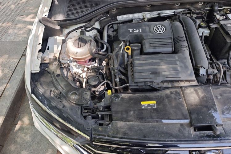Used Volkswagen T-ROC 2020 280TSI DSG Two-Wheel Drive Advanced Version Engine Bay Right