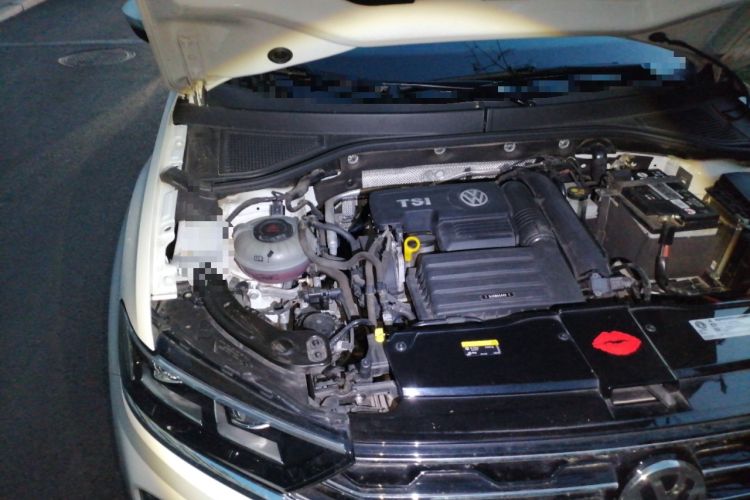 Used Volkswagen T-ROC 2020 280TSI DSG Two-Wheel Drive Comfort Version Engine Bay Right