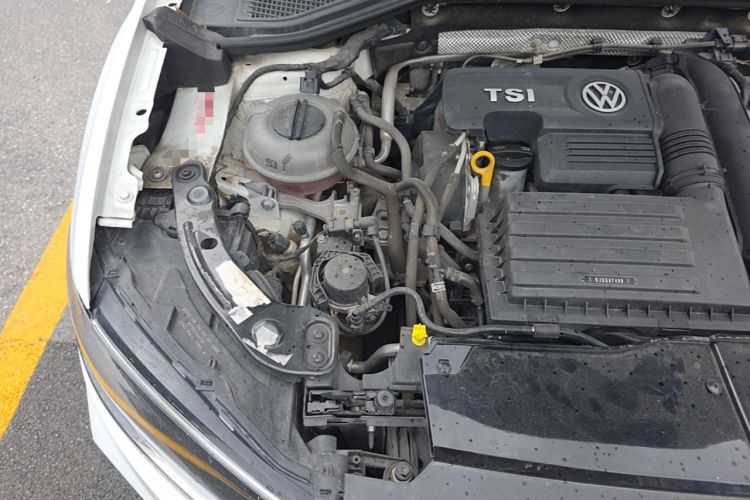 Used Volkswagen T-ROC 2020 280TSI DSG Two-Wheel Drive Comfort Version Engine Bay Right