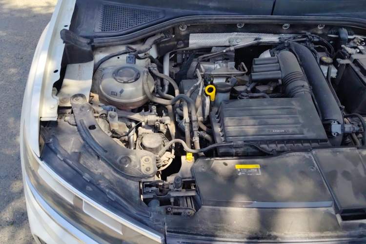 Used Volkswagen T-ROC 2020 280TSI DSG Two-Wheel-Drive Elite Version Engine Bay Right