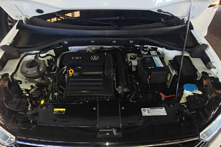 Used Volkswagen T-ROC 2020 280TSI DSG Two-Wheel Drive Comfort Version Engine Bay