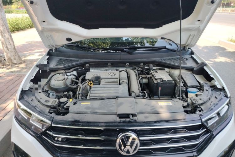 Used Volkswagen T-ROC 2020 280TSI DSG Two-Wheel Drive R-Line Pro Engine Bay