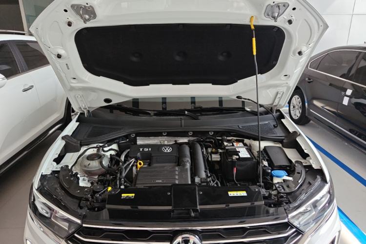 Used Volkswagen T-ROC 2020 280TSI DSG Two-Wheel Drive Comfort Version Engine Bay