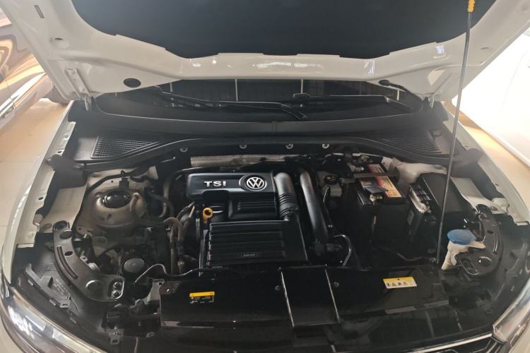 Used Volkswagen T-ROC 2020 280TSI DSG Two-Wheel-Drive Elite Version Engine Bay