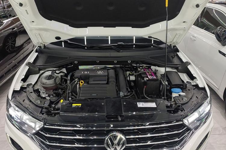 Used Volkswagen T-ROC 2020 280TSI DSG Two-Wheel Drive Comfort Version Engine Bay