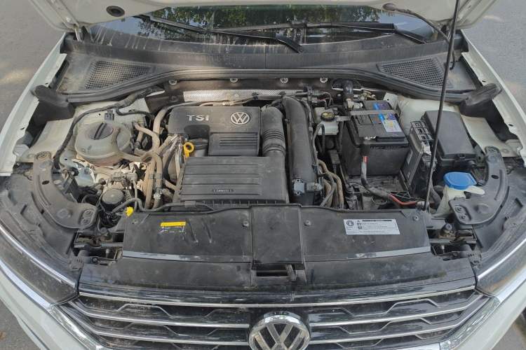 Used Volkswagen T-ROC 2020 230TSI DSG Two-Wheel Drive Advanced Version Engine Bay