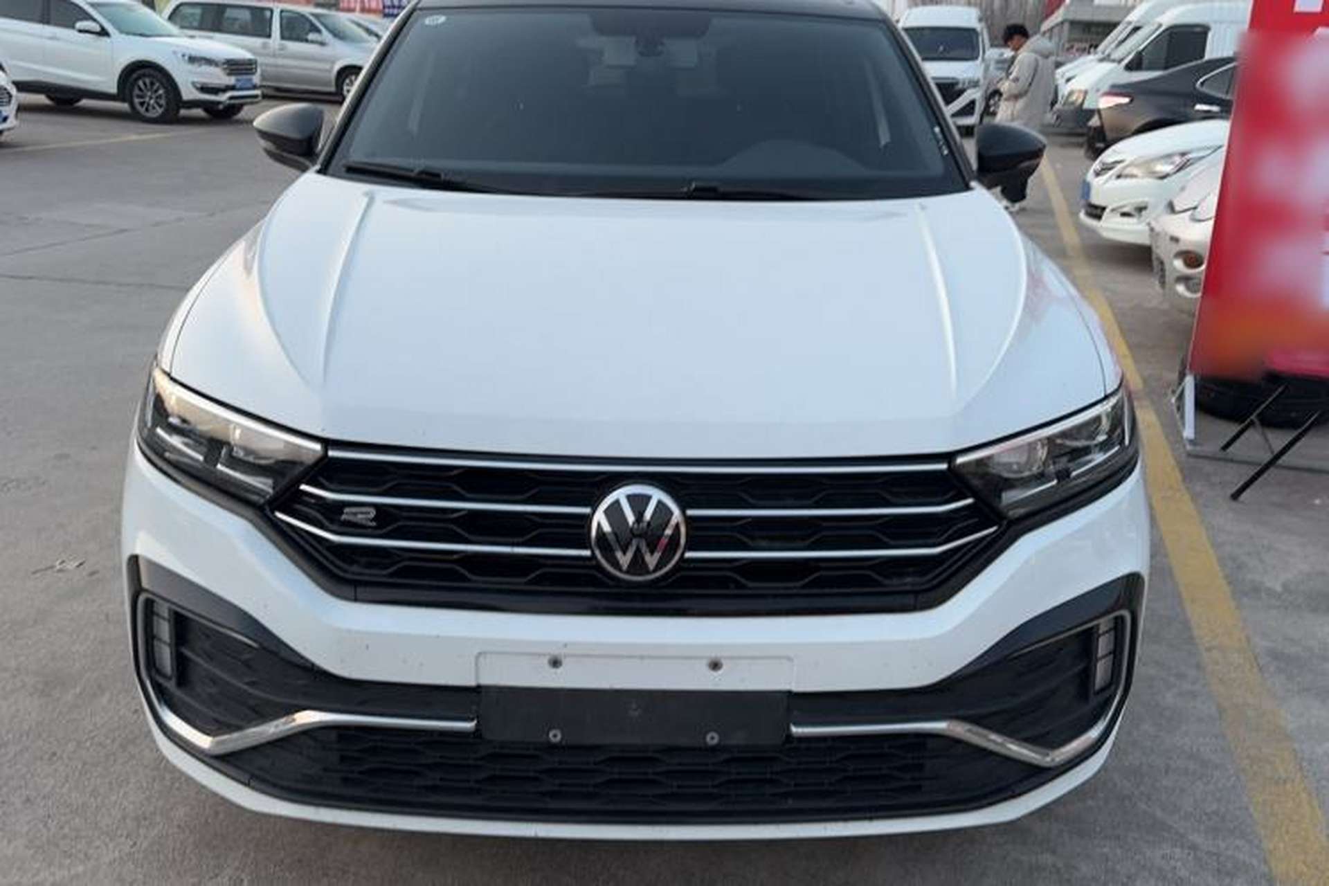 Used Volkswagen T-ROC 2020 280TSI DSG Two-Wheel Drive R-Line Pro Exterior 1