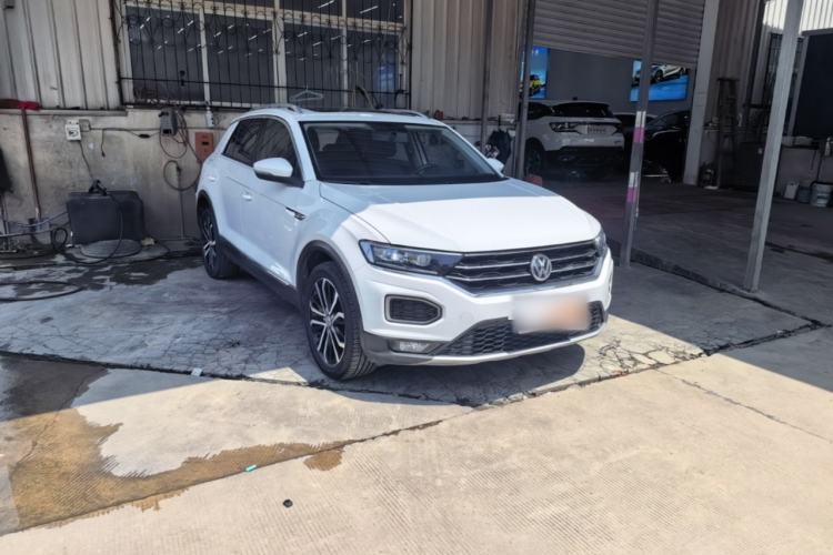 Used Volkswagen T-ROC 2020 280TSI DSG Two-Wheel Drive Comfort Version Front Right 45 Deg
