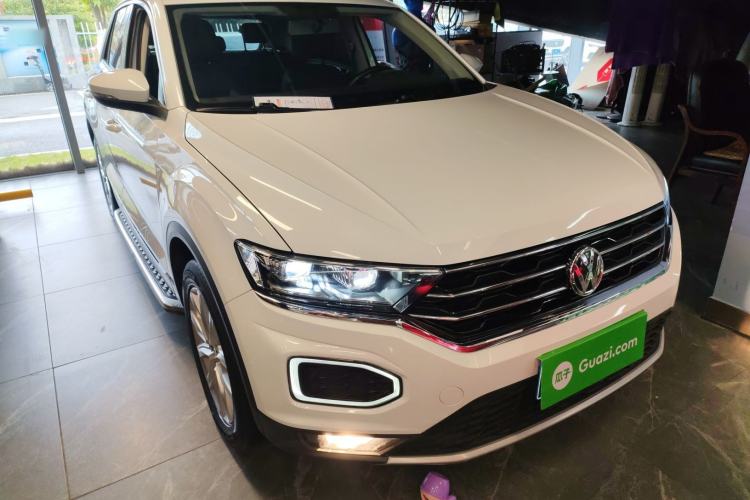 Used Volkswagen T-ROC 2020 280TSI DSG Two-Wheel-Drive Elite Version Front Right 45 Deg