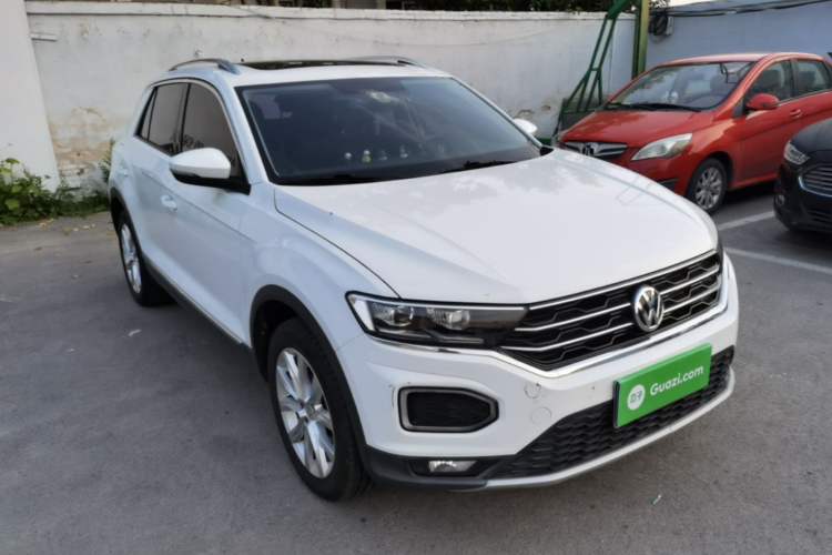 Used Volkswagen T-ROC 2020 230TSI DSG Two-Wheel Drive Advanced Version Front Right 45 Deg