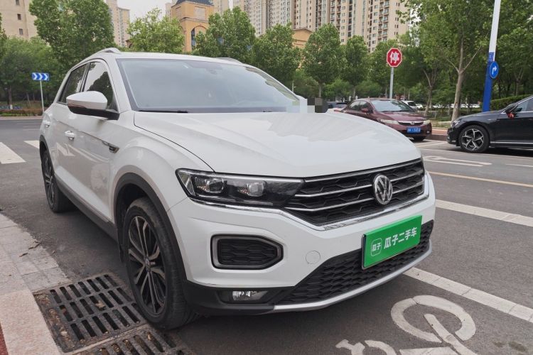 Used Volkswagen T-ROC 2020 280TSI DSG Two-Wheel Drive Comfort Version Front Right 45 Deg
