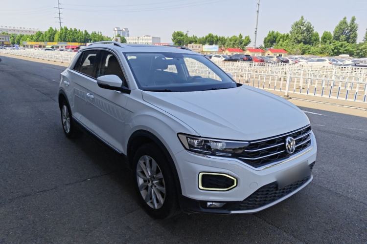 Used Volkswagen T-ROC 2020 230TSI DSG Two-Wheel Drive Advanced Version Front Right 45 Deg