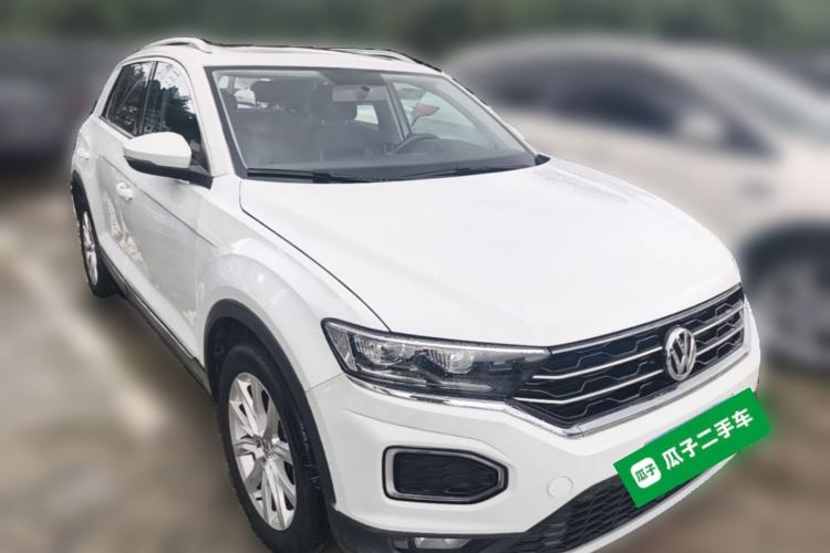 Used Volkswagen T-ROC  Front Right 45 Deg