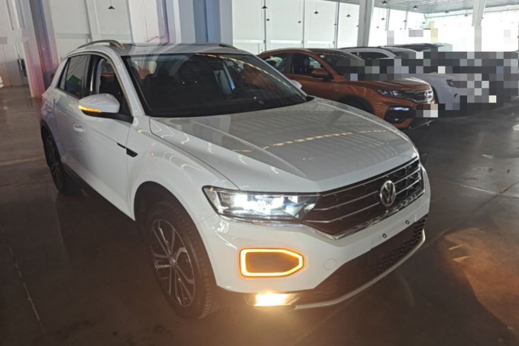 Used Volkswagen T-ROC 2020 280TSI DSG Two-Wheel Drive Comfort Version Front Right 45 Deg