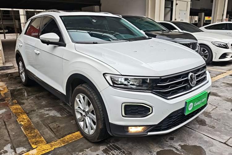 Used Volkswagen T-ROC 2020 280TSI DSG Two-Wheel-Drive Elite Version Front Right 45 Deg