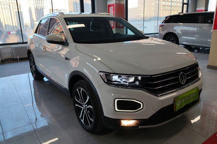Used Volkswagen T-ROC 2020 280TSI DSG Two-Wheel Drive Comfort Version Front Right 45 Deg