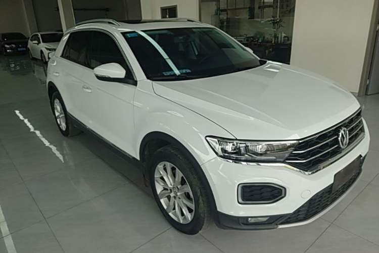Used Volkswagen T-ROC 2020 230TSI DSG Two-Wheel Drive Advanced Version Front Right 45 Deg