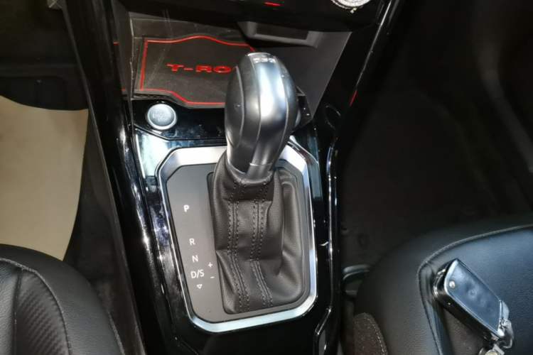 Used Volkswagen T-ROC 2020 280TSI DSG Two-Wheel Drive Comfort Version Gear Lever