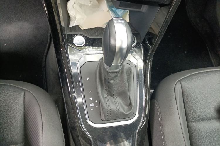 Used Volkswagen T-ROC 2020 280TSI DSG Two-Wheel Drive Comfort Version Gear Lever