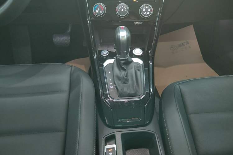 Used Volkswagen T-ROC 2020 280TSI DSG Two-Wheel Drive Comfort Version Gear Lever