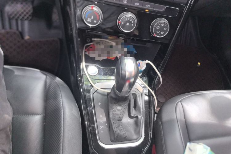 Used Volkswagen T-ROC 2020 280TSI DSG Two-Wheel Drive Comfort Version Gear Lever