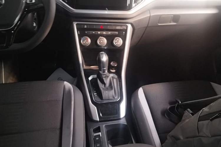 Used Volkswagen T-ROC 2020 280TSI DSG Two-Wheel-Drive Elite Version Gear Lever