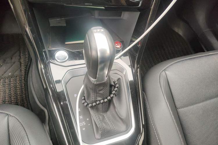 Used Volkswagen T-ROC 2020 280TSI DSG Two-Wheel Drive Comfort Version Gear Lever