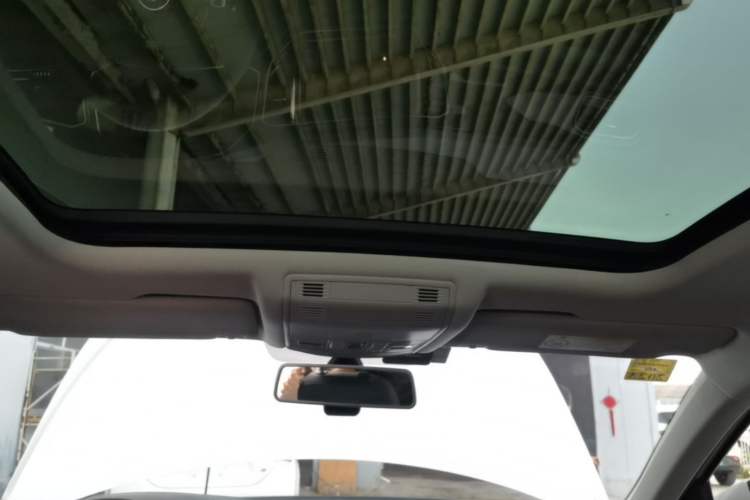 Used Volkswagen T-ROC 2020 280TSI DSG Two-Wheel Drive Comfort Version Headliner