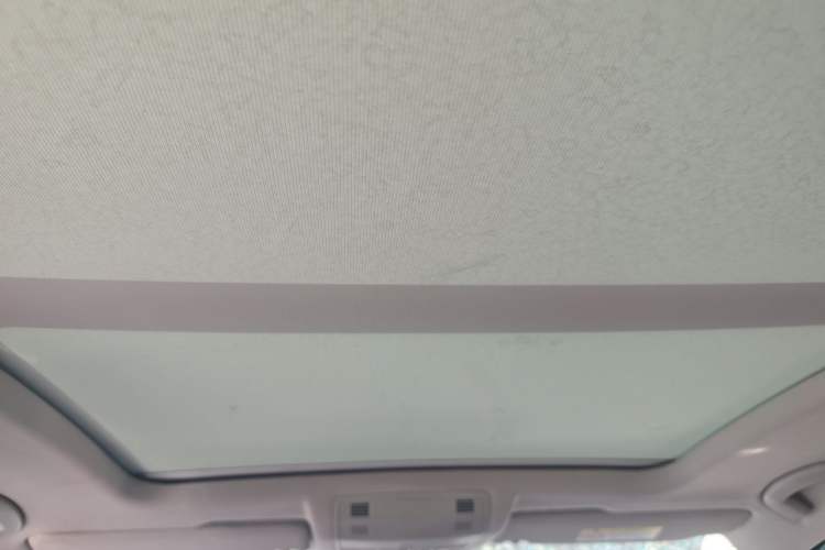 Used Volkswagen T-ROC 2020 280TSI DSG Two-Wheel Drive Comfort Version Headliner