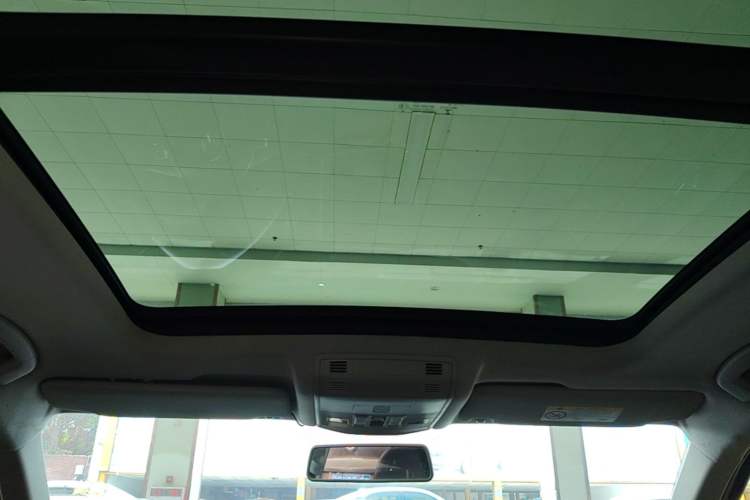 Used Volkswagen T-ROC 2020 280TSI DSG Two-Wheel Drive Comfort Version Headliner