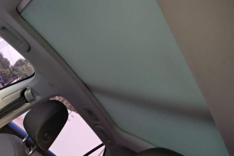 Used Volkswagen T-ROC 2020 230TSI DSG Two-Wheel Drive Advanced Version Headliner