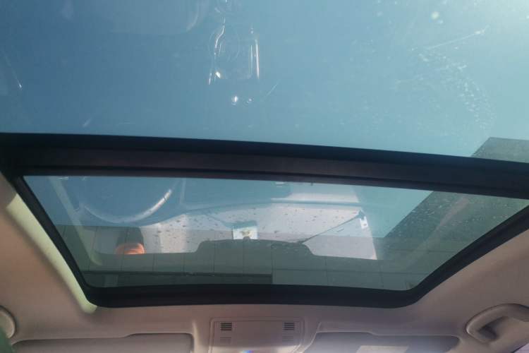 Used Volkswagen T-ROC 2020 280TSI DSG Two-Wheel-Drive Elite Version Headliner