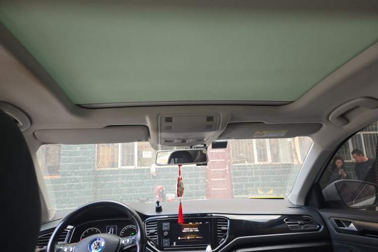Used Volkswagen T-ROC 2020 280TSI DSG Two-Wheel Drive Comfort Version Headliner