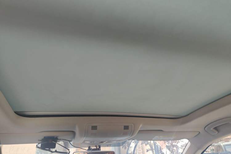 Used Volkswagen T-ROC 2020 230TSI DSG Two-Wheel Drive Advanced Version Headliner