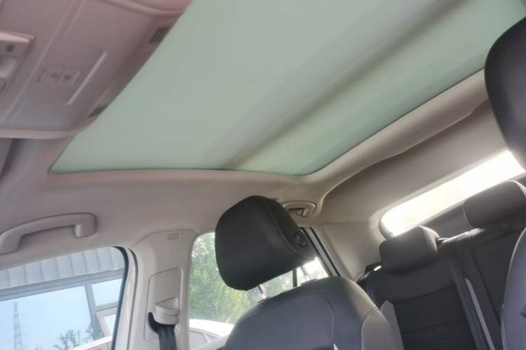 Used Volkswagen T-ROC 2020 280TSI DSG Two-Wheel Drive Advanced Version Headliner